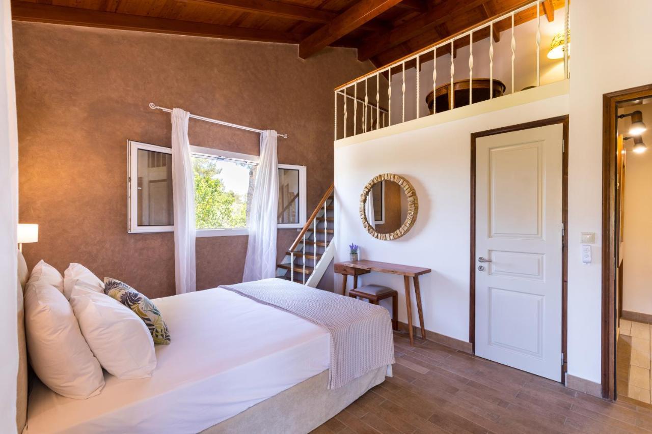 Villa St Nicholas House With Private Heated Pool Dassiá Exteriér fotografie